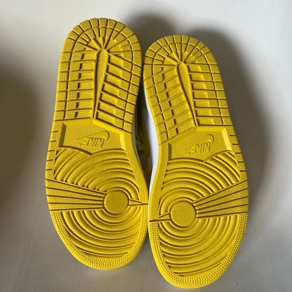 Nike Air Jordan 1 Mid 'Vivid Sulfur' Yellow White Basketball Shoes Size 6 - Picture 7 of 10
